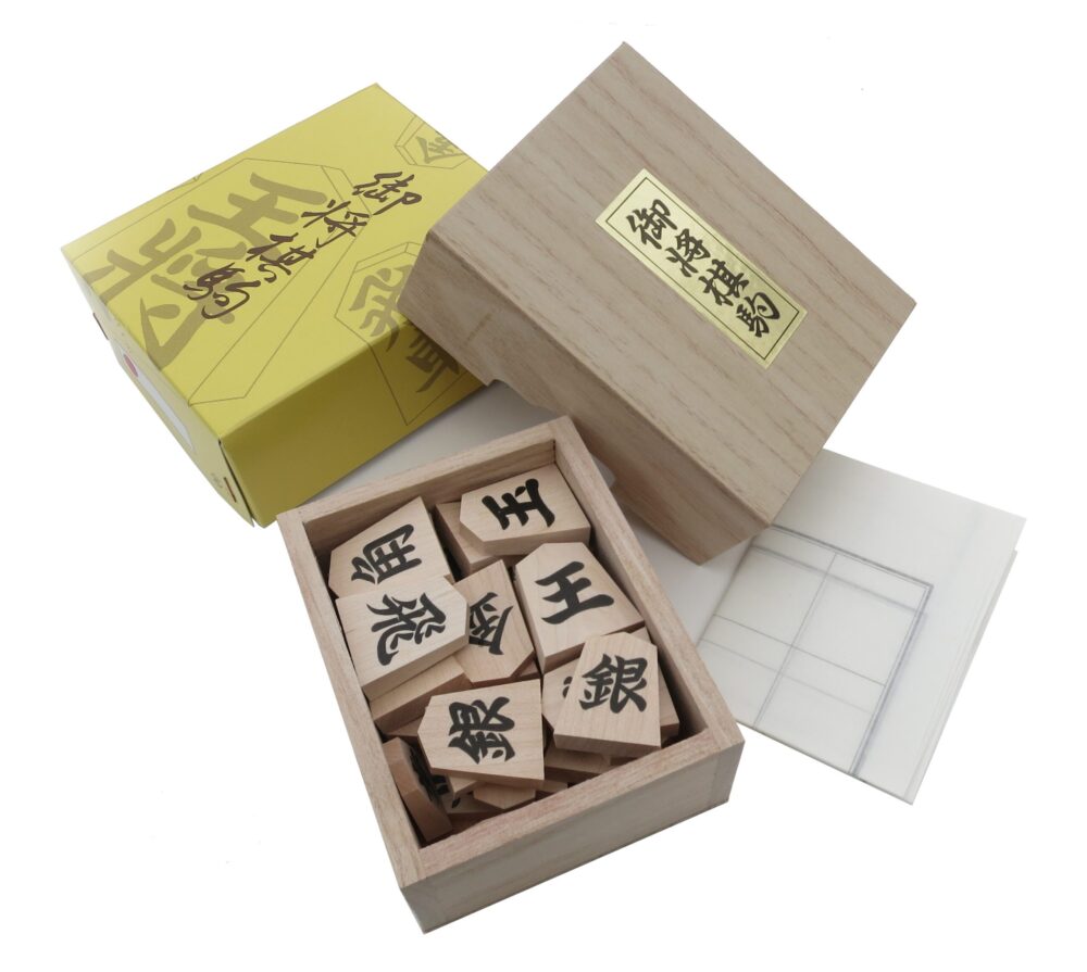 Japanesse wooden shogi set with pieces 1-kanji